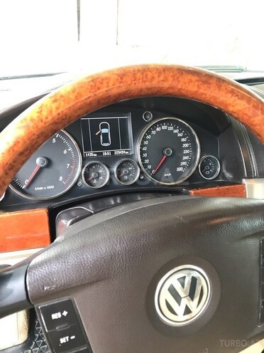 Volkswagen Touareg 2005, 229,494 km - 4.2 л - Biləsuvar