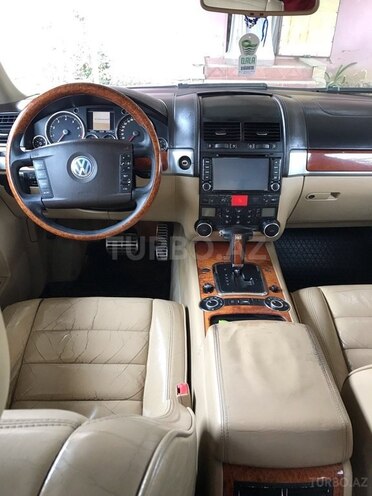 Volkswagen Touareg 2005, 229,494 km - 4.2 л - Biləsuvar