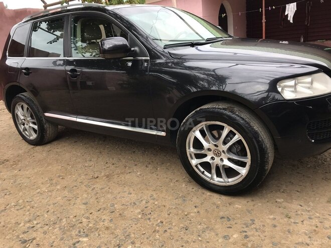 Volkswagen Touareg 2005, 229,494 km - 4.2 л - Biləsuvar