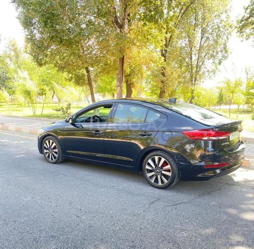 Hyundai Elantra 2018, 127,138 km - 2.0 l - Naxçıvan