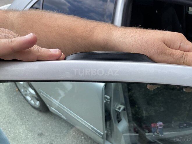 Mercedes E 320 2000, 305,900 km - 3.2 л - Şəki