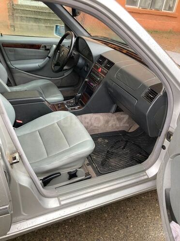 Mercedes C 230 1998, 250,000 km - 2.3 l - Bakı