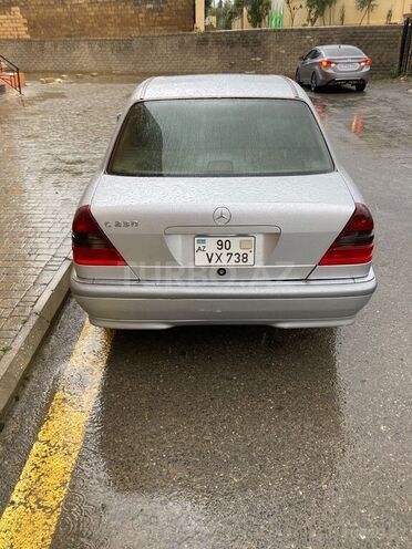 Mercedes C 230 1998, 250,000 km - 2.3 l - Bakı