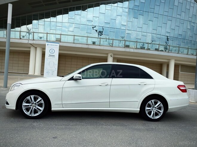 Mercedes E 350 2011, 124,000 km - 3.5 l - Bakı
