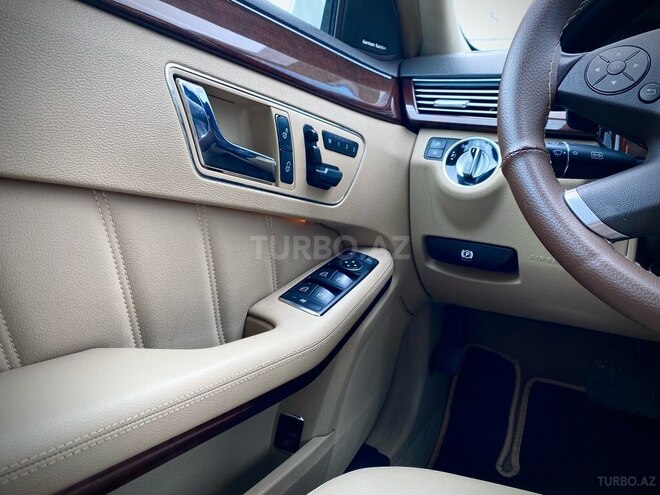 Mercedes E 350 2011, 124,000 km - 3.5 l - Bakı