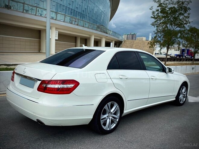 Mercedes E 350 2011, 124,000 km - 3.5 l - Bakı