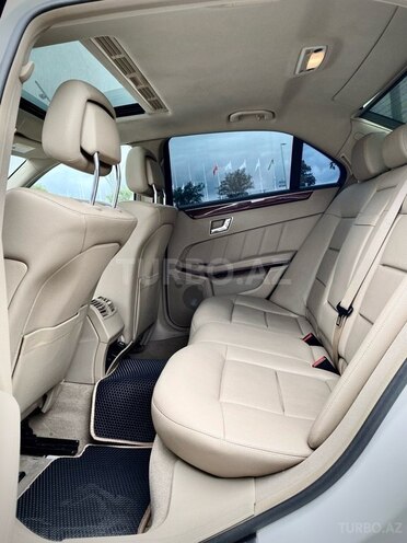 Mercedes E 350 2011, 124,000 km - 3.5 l - Bakı