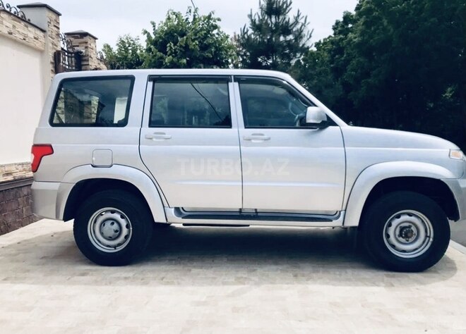 UAZ Patriot 2014, 48,500 km - 2.7 l - Qəbələ