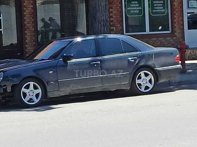 Mercedes E 280 1997, 127,862 km - 2.8 l - Quba
