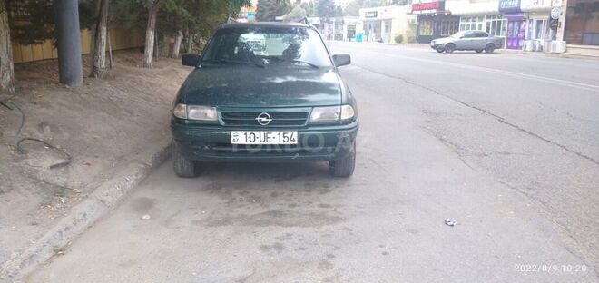 Opel Astra 1993, 269,000 km - 1.6 l - Bakı