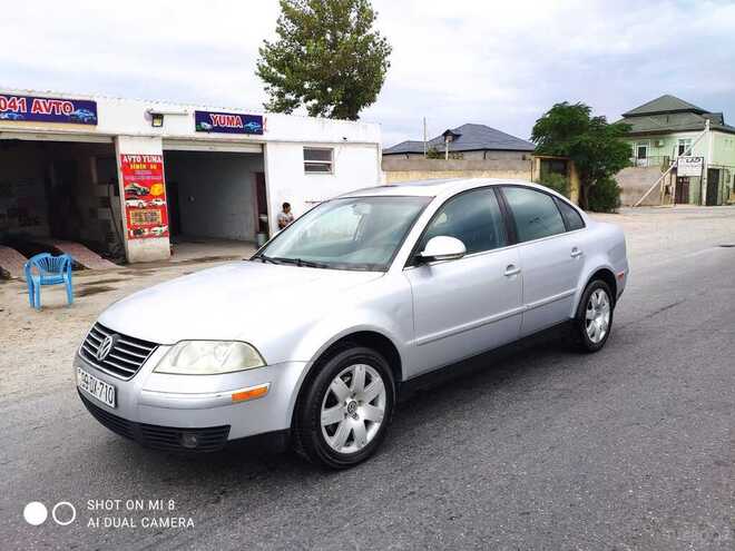 Volkswagen Passat 2004, 326,000 km - 1.8 l - Bakı