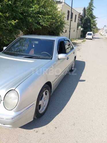 Mercedes E 240 1999, 360,999 km - 2.4 л - Tovuz