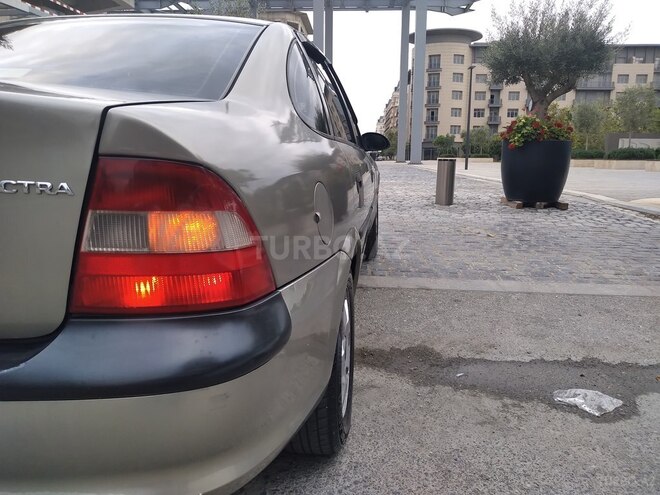 Opel Vectra 1996, 480,000 km - 1.6 l - Bakı