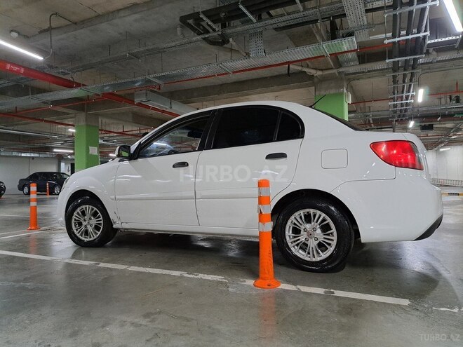 Kia Rio 2009, 250,000 km - 1.4 l - Bakı