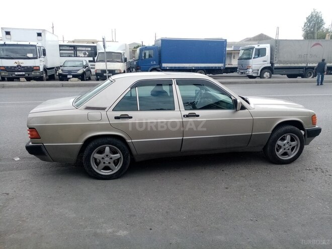 Mercedes 190 1992, 430,000 km - 2.0 l - Bakı