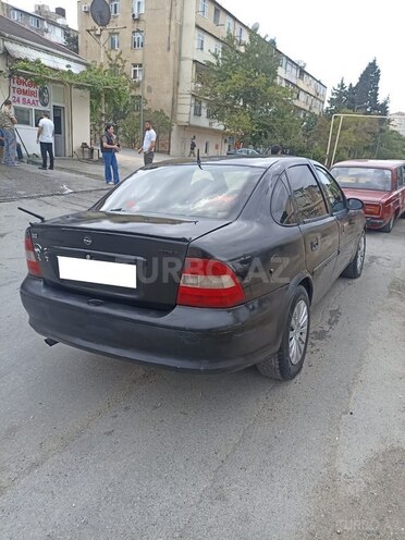 Opel Vectra 1995, 210,000 km - 2.0 l - Bakı