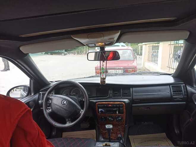 Opel Vectra 1995, 210,000 km - 2.0 l - Bakı