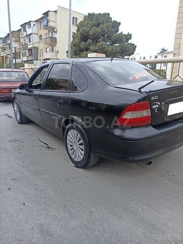 Opel Vectra 1995, 210,000 km - 2.0 l - Bakı