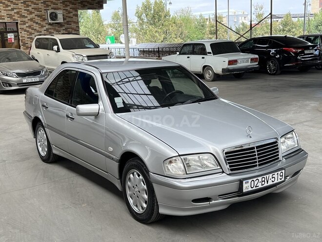 Mercedes C 180 2000, 256,555 km - 1.8 l - Gəncə