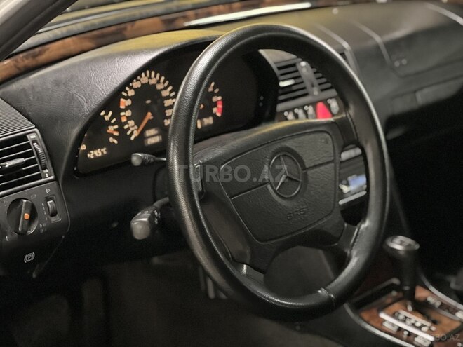 Mercedes C 180 2000, 256,555 km - 1.8 l - Gəncə