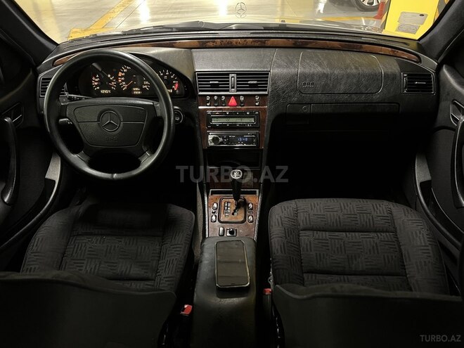 Mercedes C 180 2000, 256,555 km - 1.8 l - Gəncə