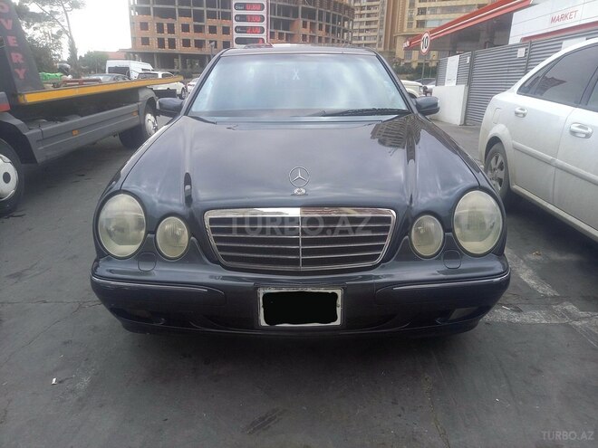 Mercedes E 320 2001, 274,000 km - 3.2 l - Bakı