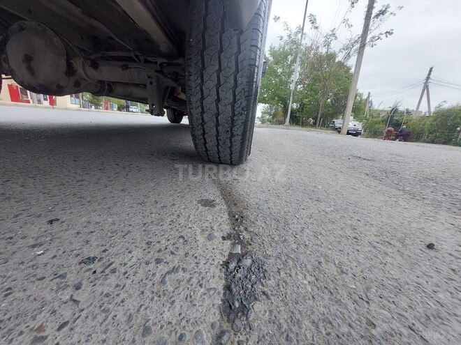 Ford Transit 2002, 354,000 km - 2.4 l - Mingəçevir