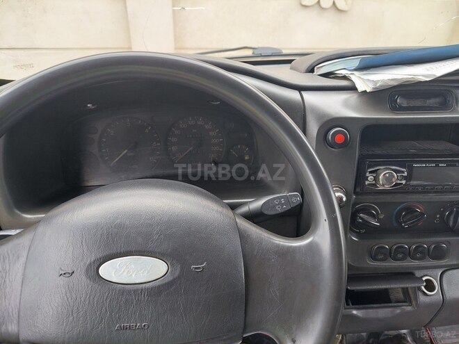 Ford Transit 2002, 354,000 km - 2.4 l - Mingəçevir