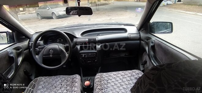 Opel Astra 1993, 235,000 km - 1.6 l - Bakı
