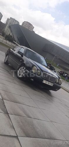Mercedes E 230 1996, 360,850 km - 2.3 l - Bakı