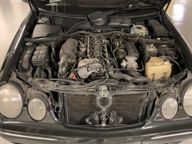 Mercedes E 270 2000, 256,000 km - 2.7 l - Gəncə