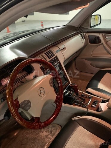 Mercedes E 270 2000, 256,000 km - 2.7 l - Gəncə