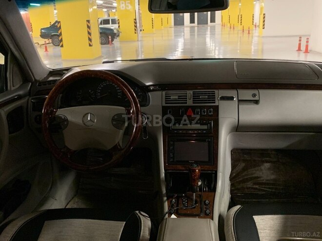 Mercedes E 270 2000, 256,000 km - 2.7 l - Gəncə