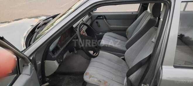 Mercedes E 200 1990, 220,000 km - 2.0 l - Sumqayıt