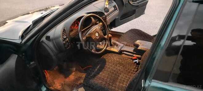 Mercedes E 200 1990, 220,000 km - 2.0 l - Sumqayıt