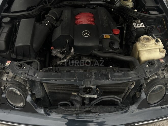 Mercedes E 320 2000, 312,000 km - 3.2 л - Bakı