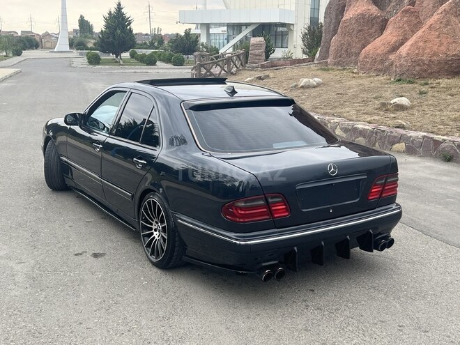 Mercedes E 320 2000, 312,000 km - 3.2 л - Bakı