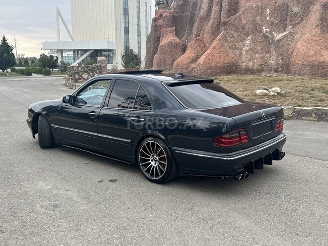 Mercedes E 320 2000, 312,000 km - 3.2 л - Bakı