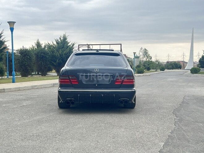 Mercedes E 320 2000, 312,000 km - 3.2 л - Bakı