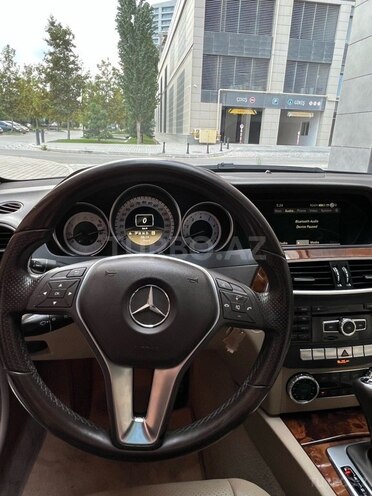 Mercedes C 250 2011, 191,500 km - 1.8 л - Bakı