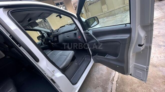 Mercedes Vito 111 2011, 320,000 km - 2.2 l - Bakı