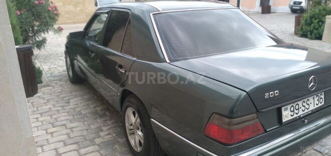 Mercedes E 230 1990, 200,009 km - 2.3 l - Bakı