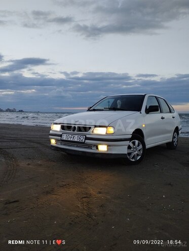 Volkswagen Polo 1995, 300,003 km - 1.6 l - Sumqayıt