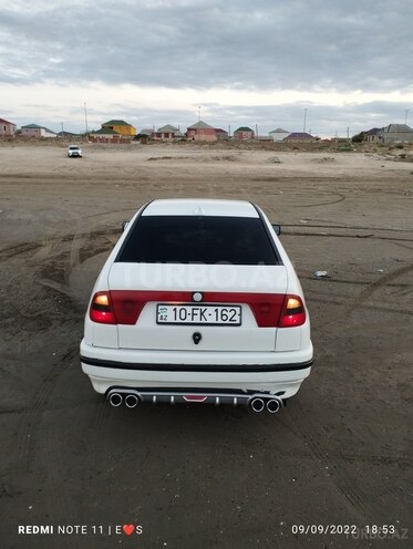 Volkswagen Polo 1995, 300,003 km - 1.6 l - Sumqayıt