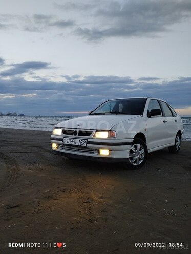 Volkswagen Polo 1995, 300,003 km - 1.6 l - Sumqayıt