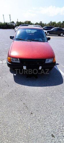 Opel Astra 1992, 200,000 km - 1.6 l - Bakı