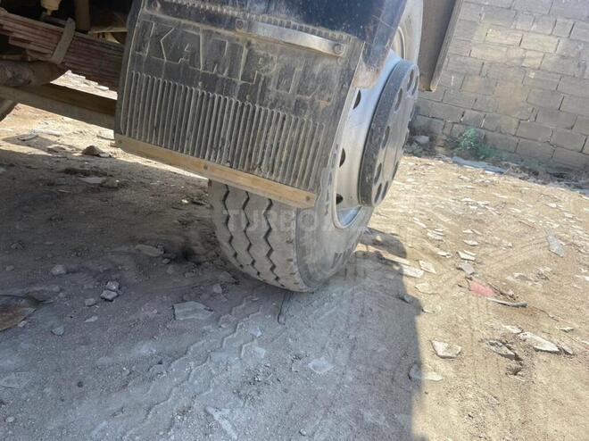KamAz 55111 1996, 372,781 km - 11.0 l - Sumqayıt