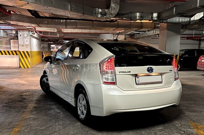 Toyota Prius 2011, 271,409 km - 1.8 l - Bakı