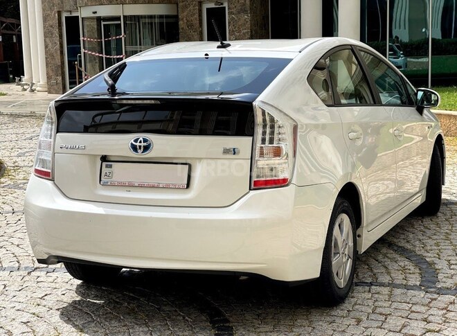 Toyota Prius 2011, 271,409 km - 1.8 l - Bakı