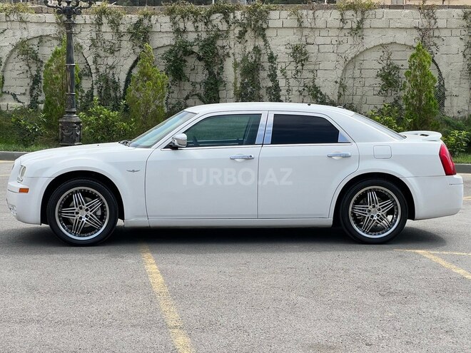 Chrysler 300C 2005, 195,000 km - 2.7 l - Bakı